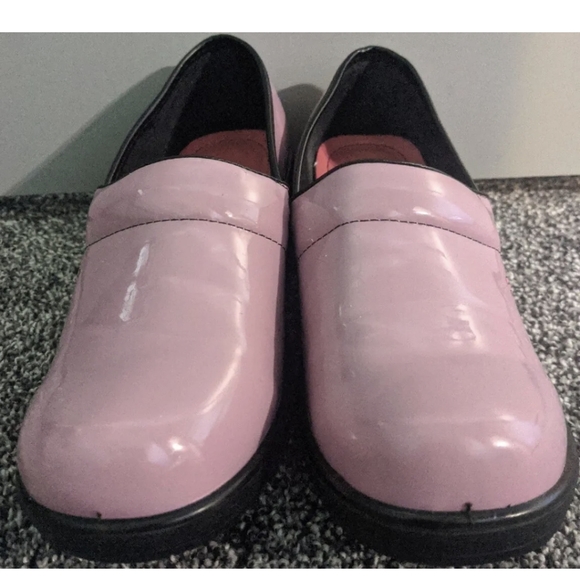 Rasolli Slip On Clogs Shoes Women’s Size 8.5 Breast Cancer Awareness Pink. - Picture 2 of 12